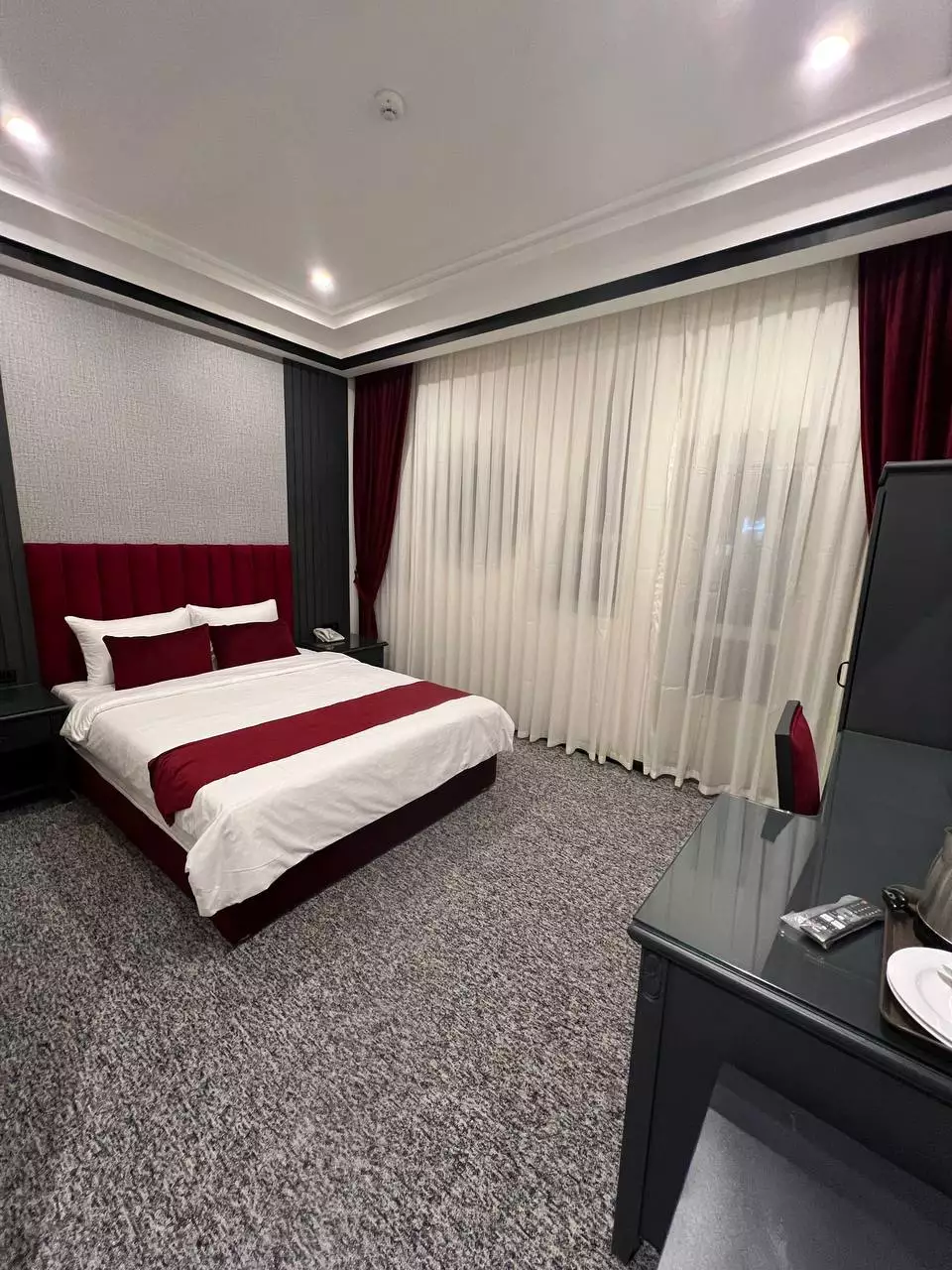 Alibaba https://cdn.alibaba.ir/ostorage/hotel-accommodation-images/68c82764a1e6f83605b7e392_دبل رویال (1).webp